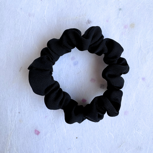 MINI Scrunchie: Ink Blossom