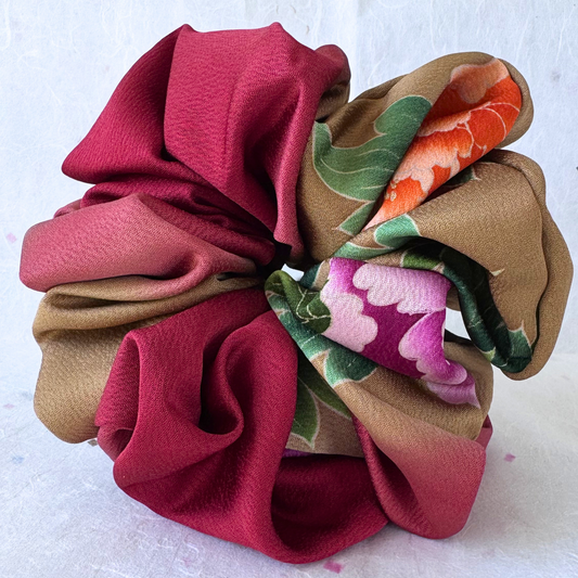 Geisha’s Rouge　 No. 005 Signature Jumbo Scrunchie