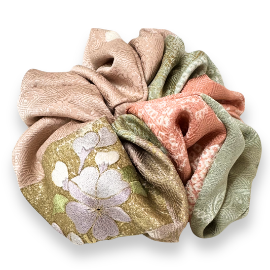 Serene Spring No.003　Signature Jumbo Scrunchie