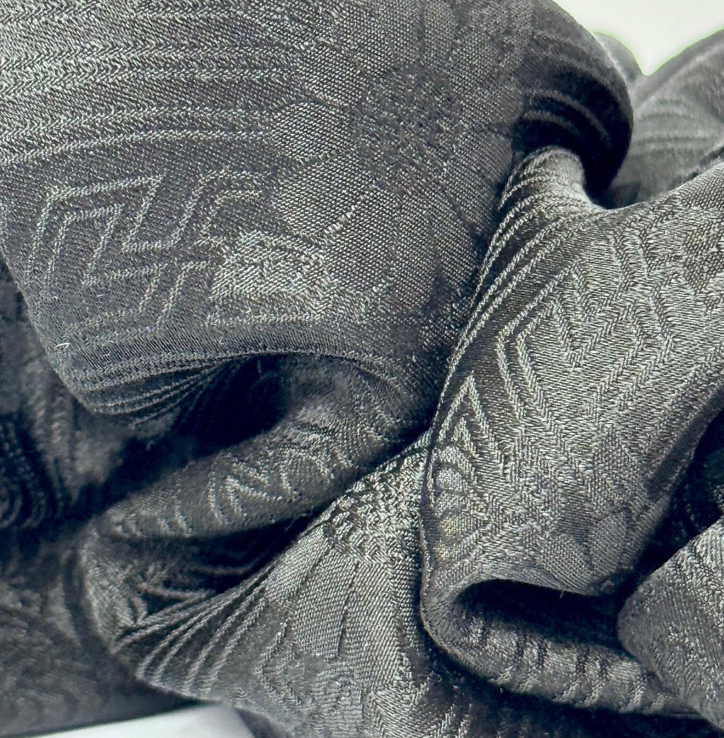 Shadow Flare No.003 Signature Jumbo Scrunchie